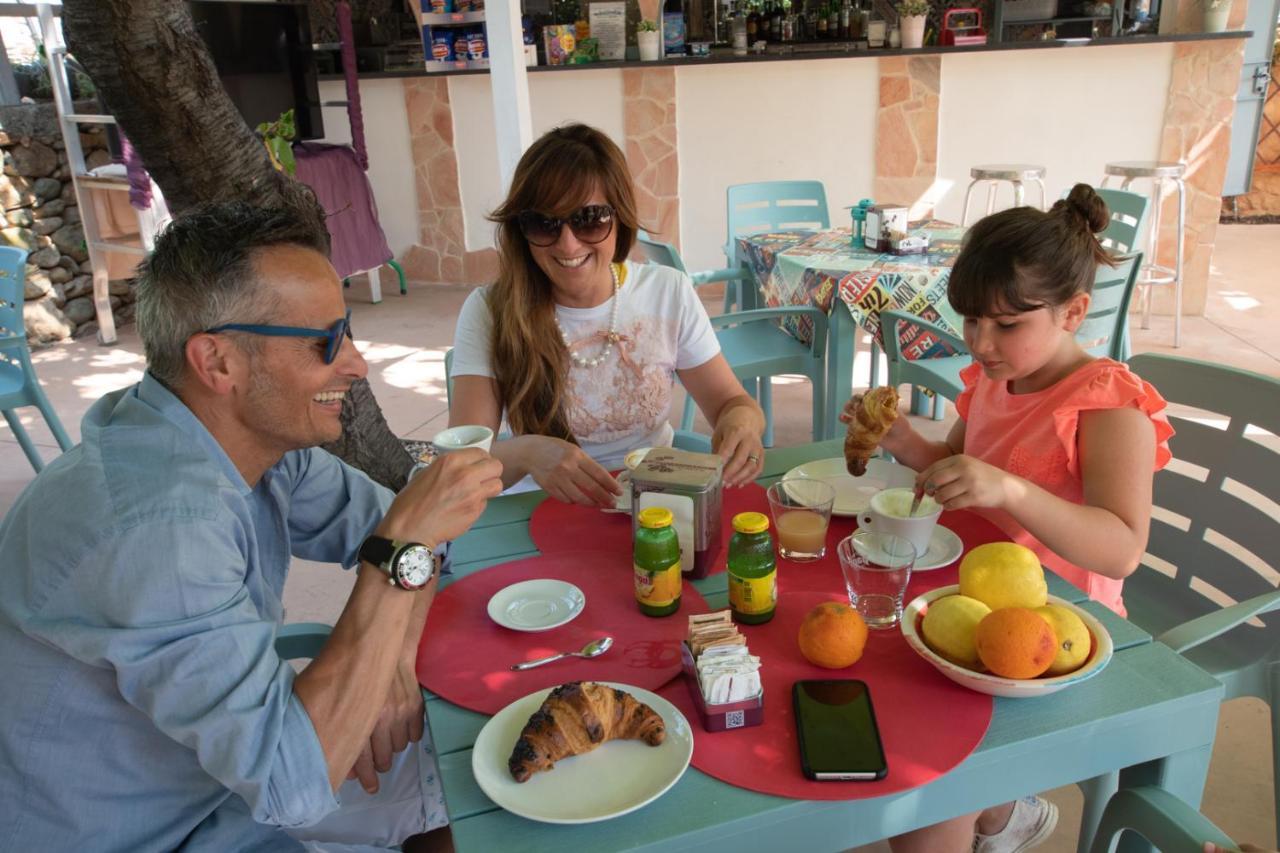 Residence Holidays Pietra Ligure Buitenkant foto